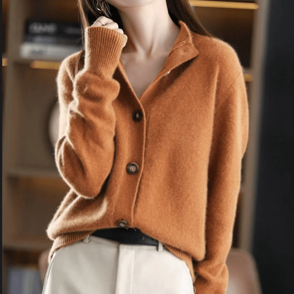 Annette - Knitted Cashmere Vest - Image 8