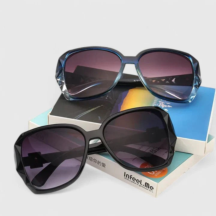 AVALYNNE | SOPHISTICATED SUNGLASSES - Image 5