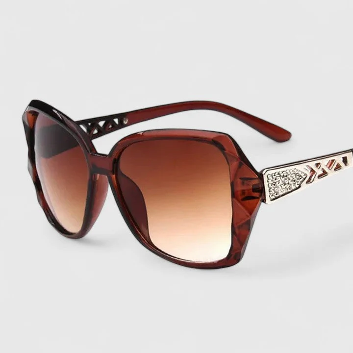 AVALYNNE | SOPHISTICATED SUNGLASSES - Image 9