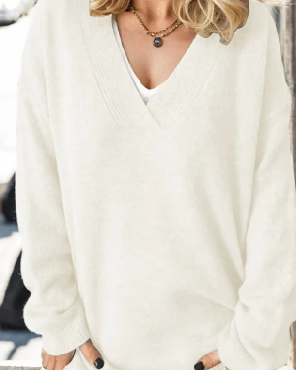 Diana - Cashmere Knit Sweater - Image 3