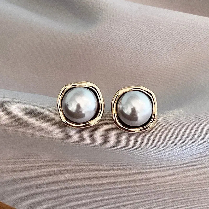 MIDNIGHT LUSTRE PEARL EARRINGS