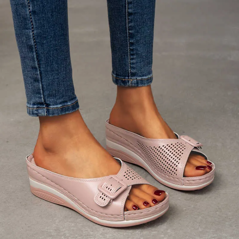 WOMEN'S LEATHER SOFT FOOTBED ARCH-SUPPORT SANDALS - Image 6
