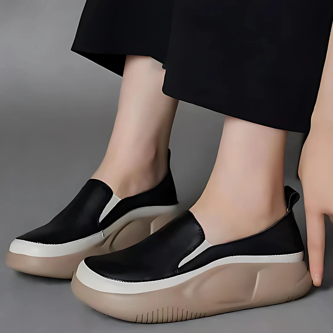 LIA™ ORTHOPEDIC SNEAKERS - Image 2