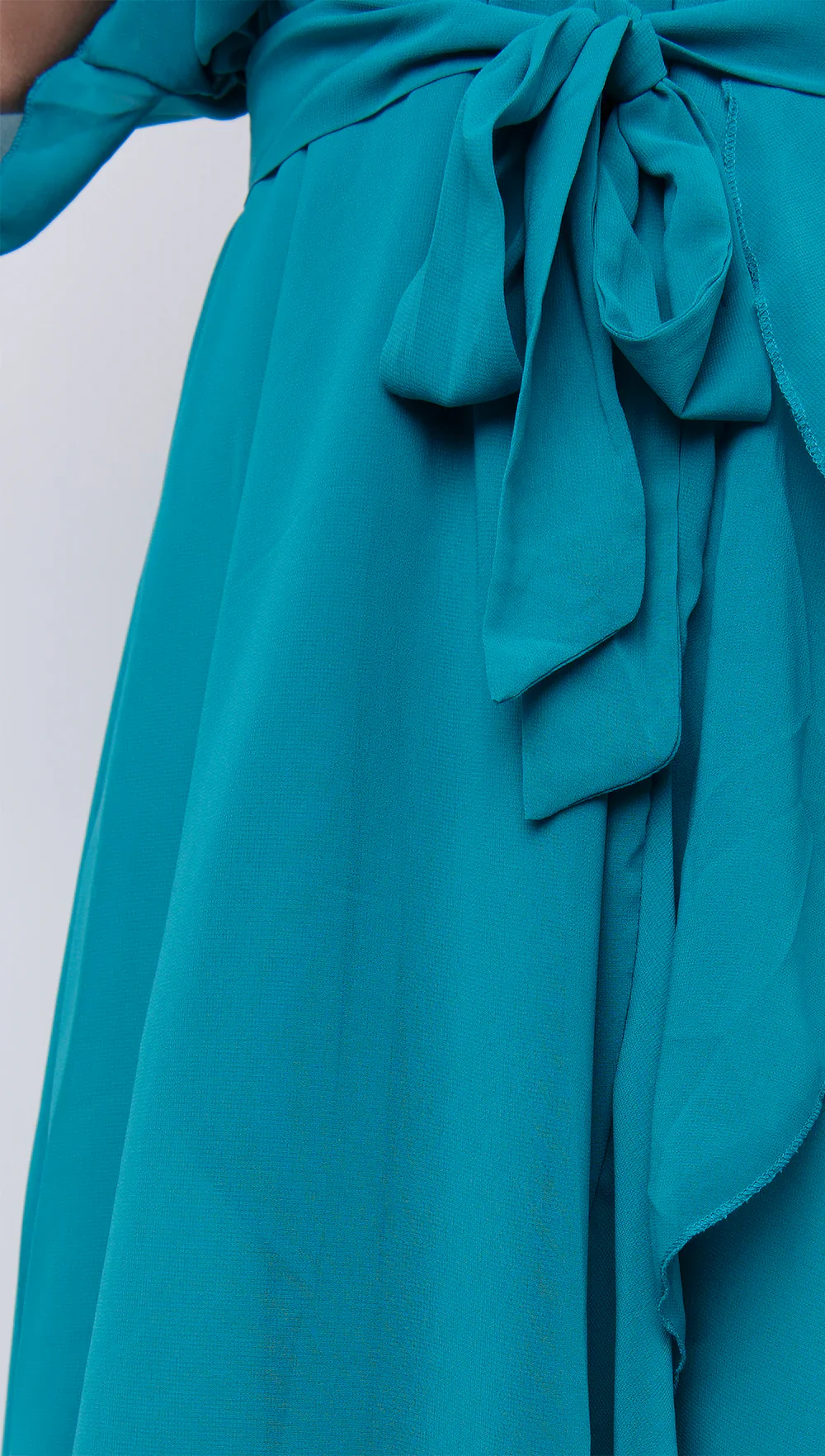 MONAÉ™ – ELEGANT V-NECK CHIFFON DRESS - Image 12