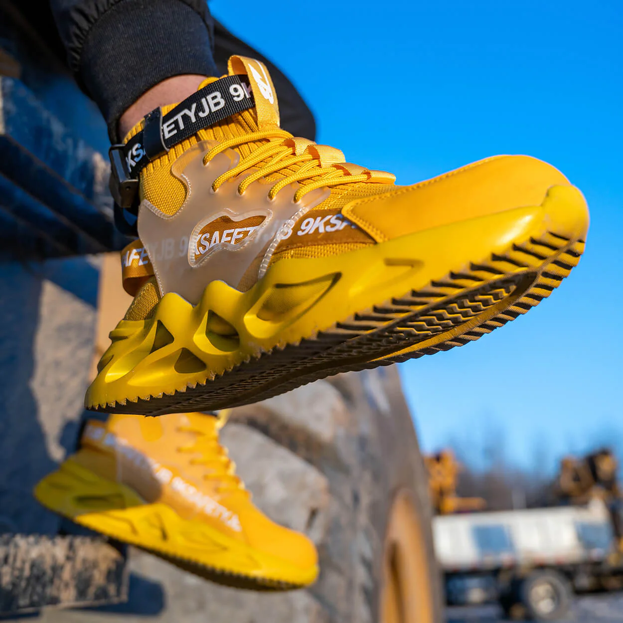 RAPTOR™ LIGHTWEIGHT COMFORTABLE STEEL TOE WORK SHOES - Image 16