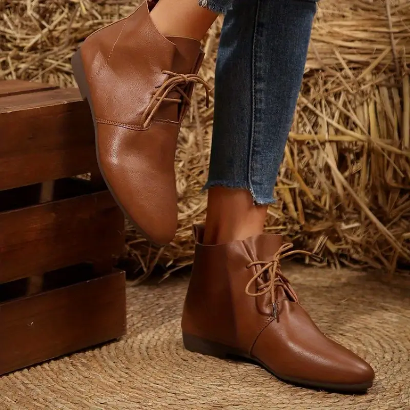 WOMEN'S RETRO ROUND TOE FLAT ANKLE BOOTIES - Image 4
