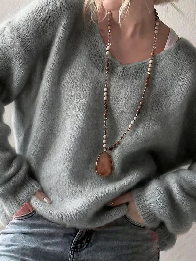 Women's Elegant V-Neck Pullover — Solid Colour, Long Sleeve, Regular Fit - Image 5